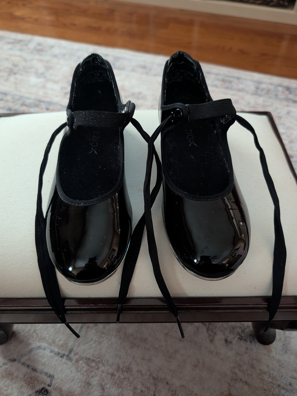 Capezio Black Tele Tone Tap Shoes, Size 5